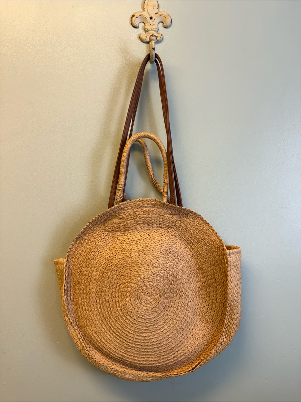 Large circle straw bag